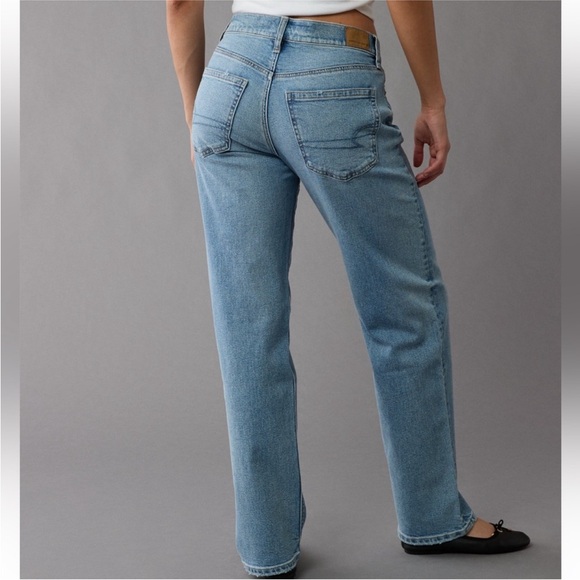 NWT American Eagle Outfitters Low Rise Ex Boyfriend Jeans - Picture 2 of 5